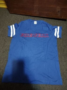 Victoria's Secret Women's Blue 'FIREWERK' Graphic Tee Size LG